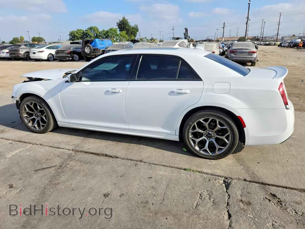 2018 CHRYSLER 300 - VIN: 2C3CCABG7JH244749 - Photo 2