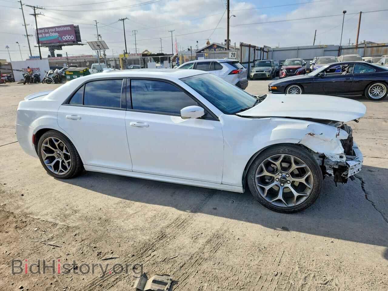 2018 CHRYSLER 300 - VIN: 2C3CCABG7JH244749 - Photo 4