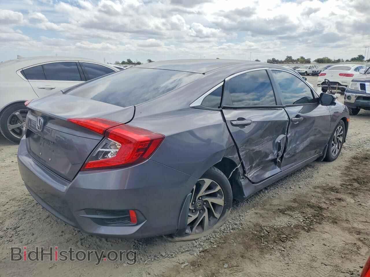 2016 HONDA CIVIC - VIN: 2HGFC2F73GH560474 - Фото 3