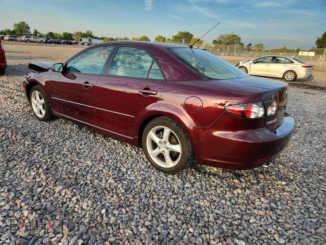 2007 MAZDA 6 - VIN: 1YVHP80C075M28388 - Photo 2