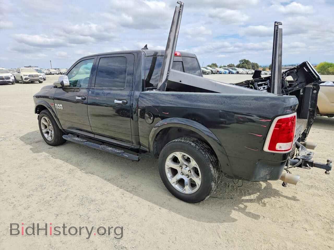 2018 RAM 1500 - VIN: 1C6RR7NM8JS230528 - Фото 2