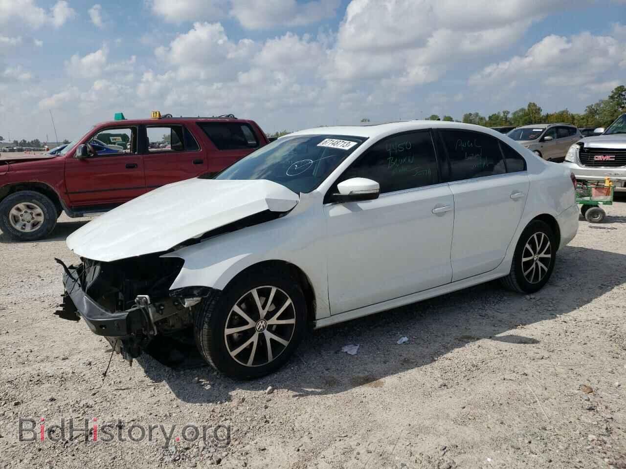 Фотография 3VWDB7AJ1HM390740 - VOLKSWAGEN JETTA 2017