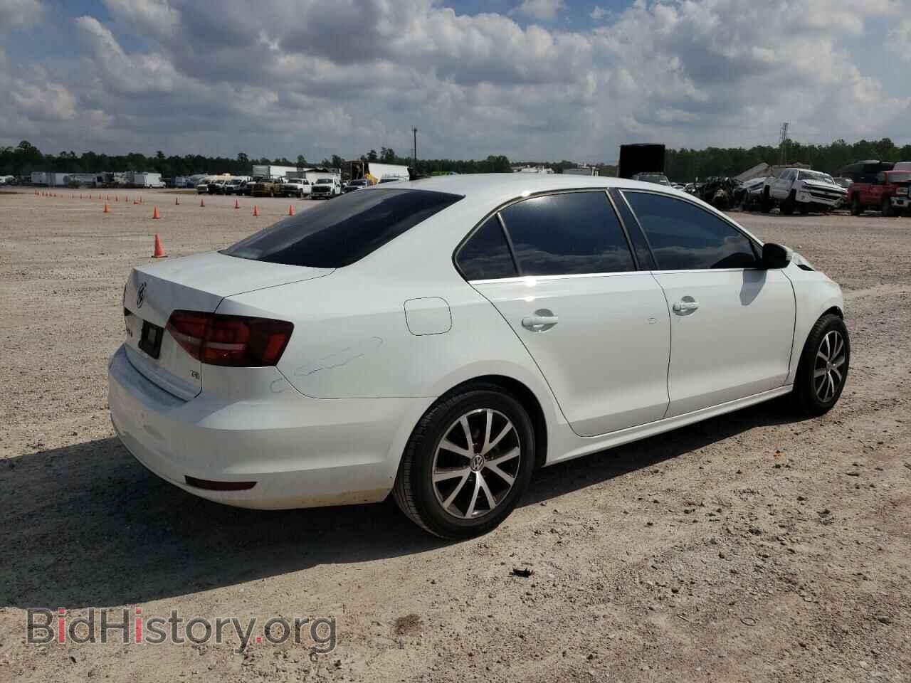 2017 VOLKSWAGEN JETTA - VIN: 3VWDB7AJ1HM390740 - Фото 3