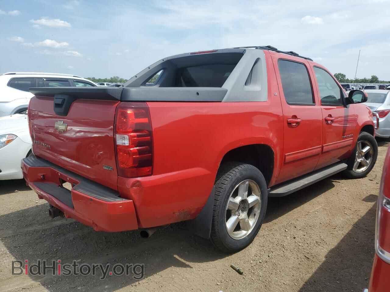 2011 CHEVROLET AVALANCHE - VIN: 3GNTKFE35BG345656 - Фото 3