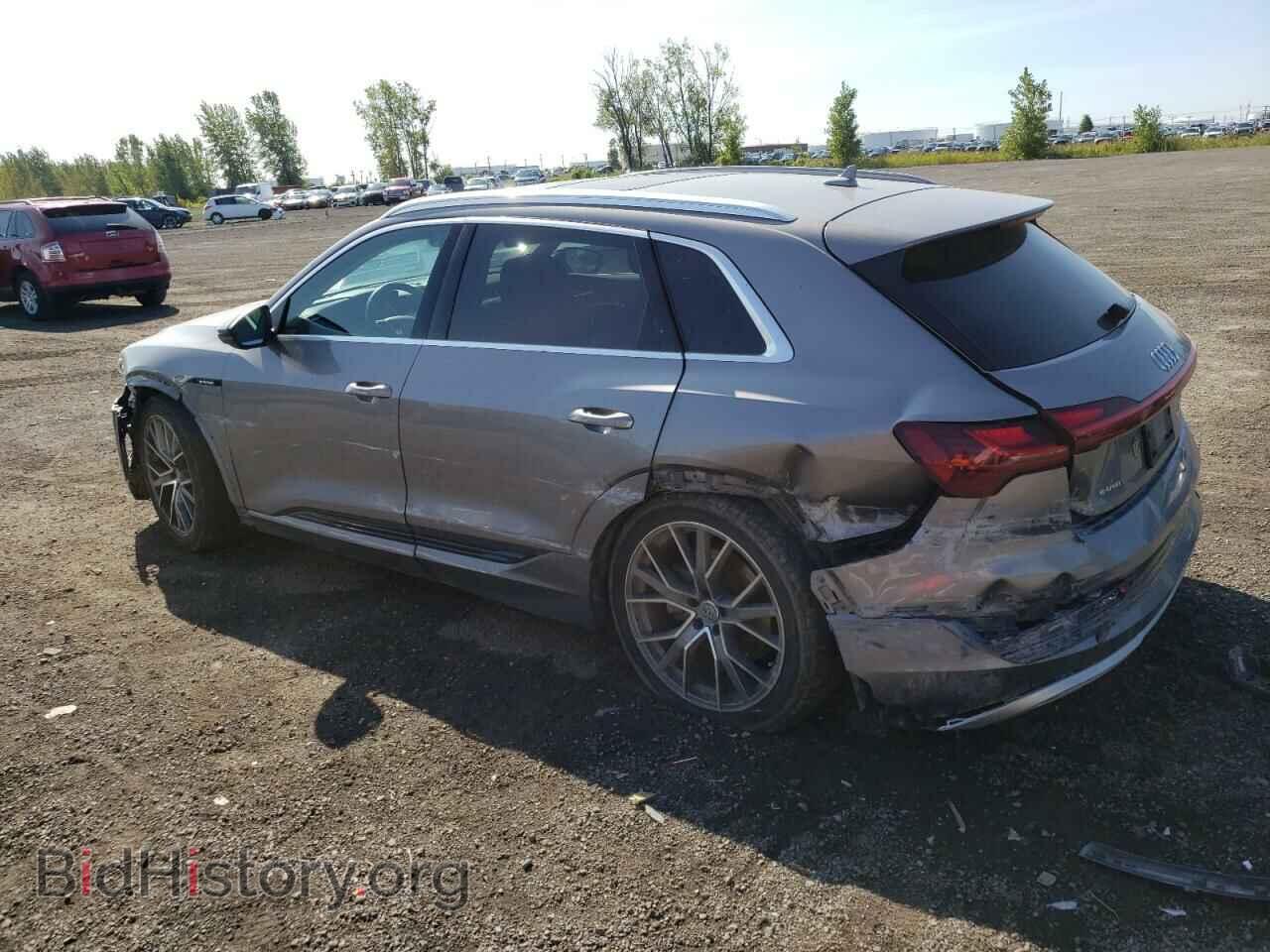 2019 AUDI E-TRON - VIN: WA1AAAGE5KB006306 - Photo 2