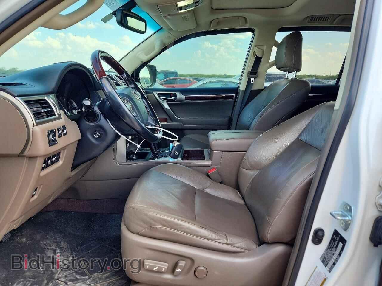 2016 LEXUS GX - VIN: JTJBM7FX4G5129668 - Photo 7
