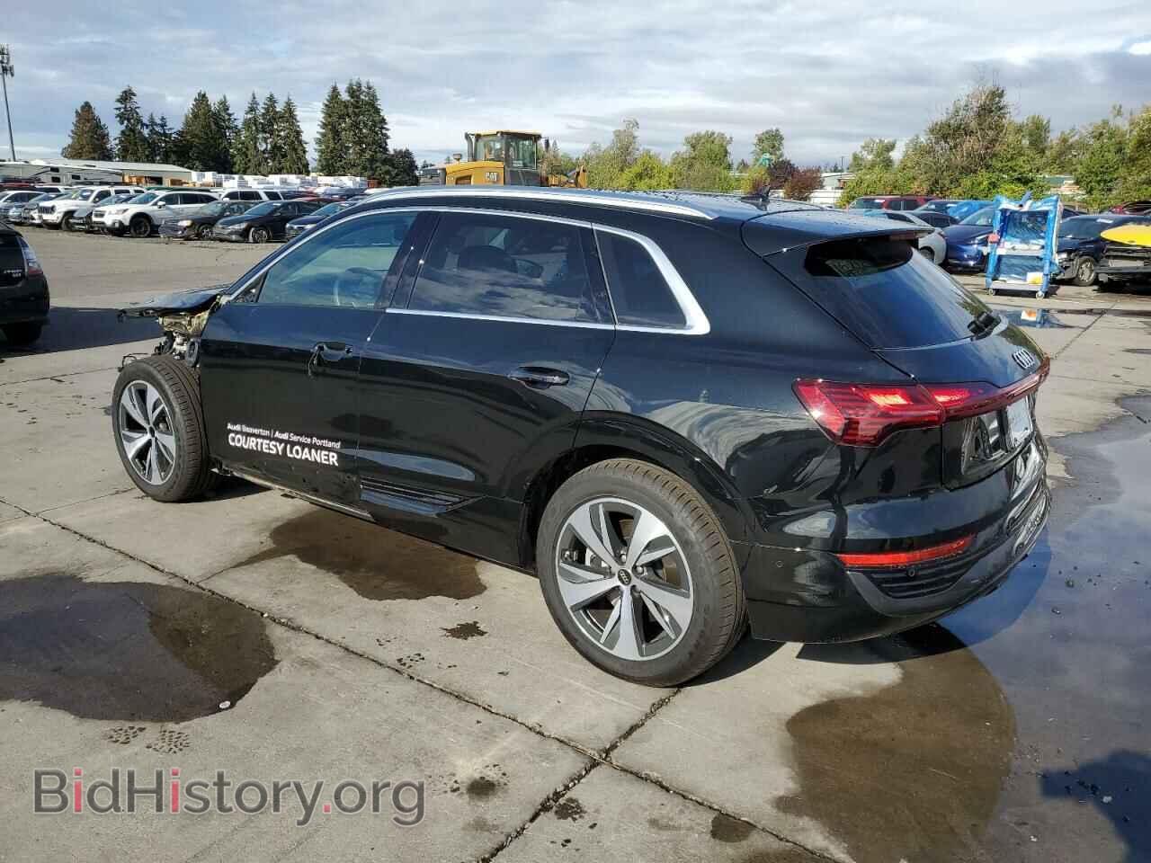 2024 AUDI Q8 E-TRON - VIN: WA15AAGE2RB033152 - Фото 2