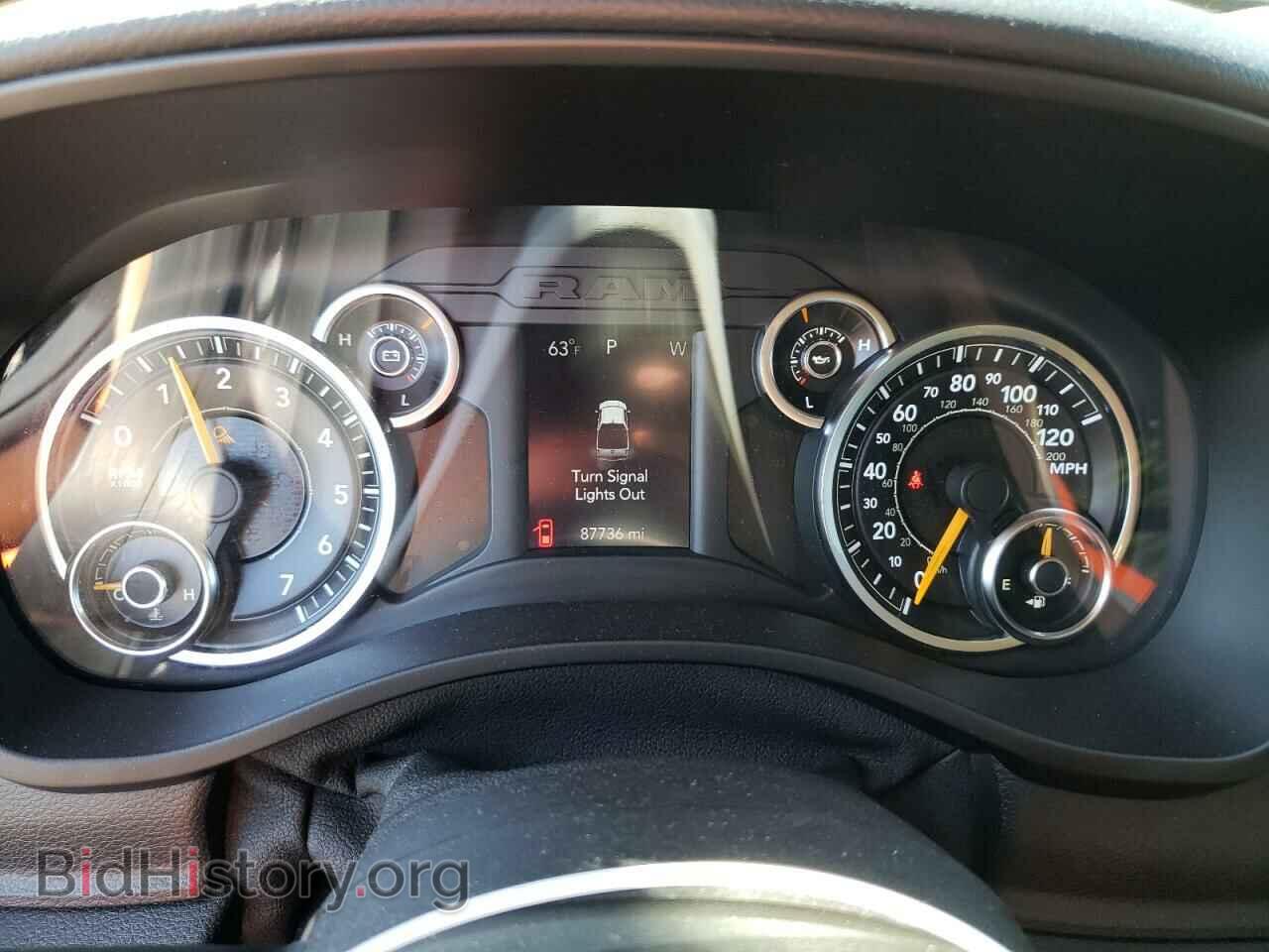 2019 RAM 1500 - VIN: 1C6SRFFT8KN737592 - Фото 9
