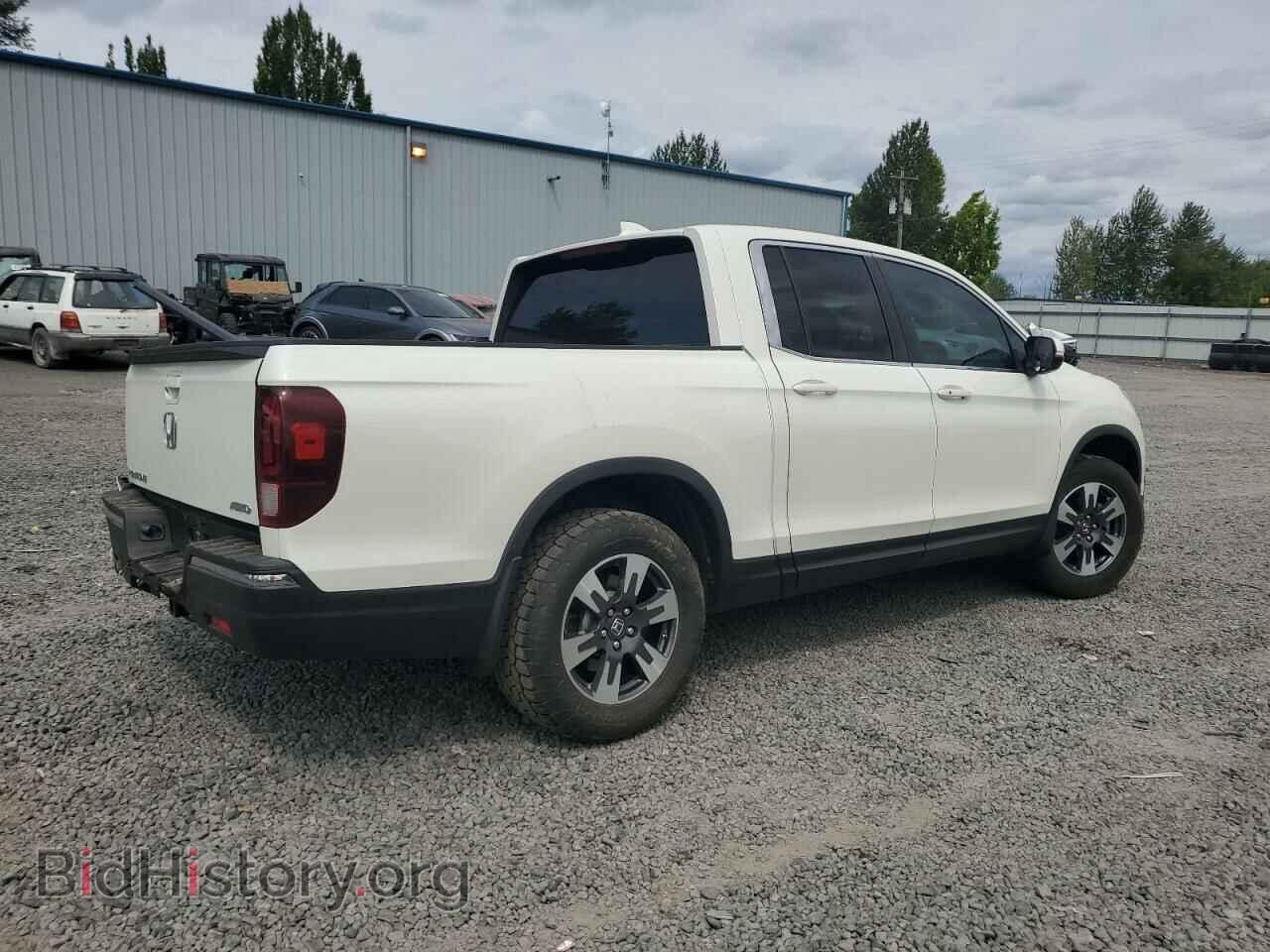 2017 HONDA RIDGELINE - VIN: 5FPYK3F52HB003777 - Фото 3