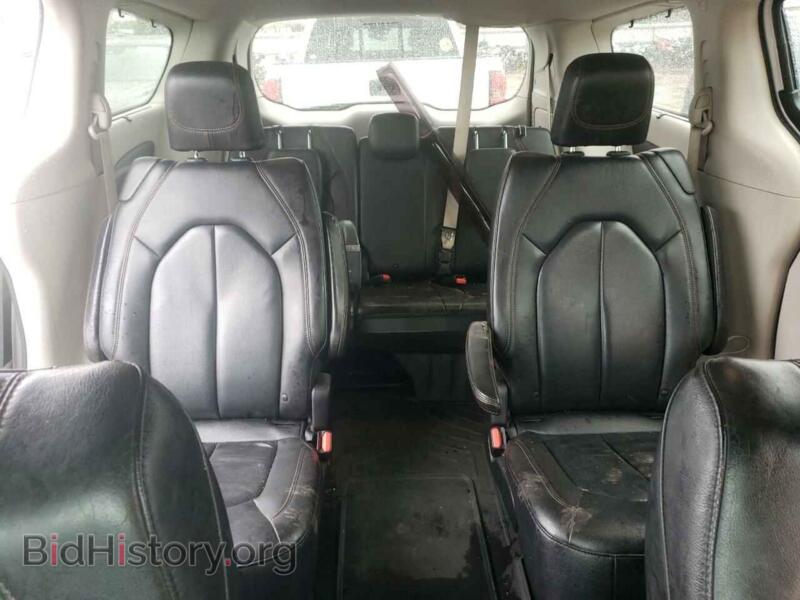 2019 Chrysler PACIFICA (VIN 2C4RC1BG3KR596888) — photo 10 of 13
