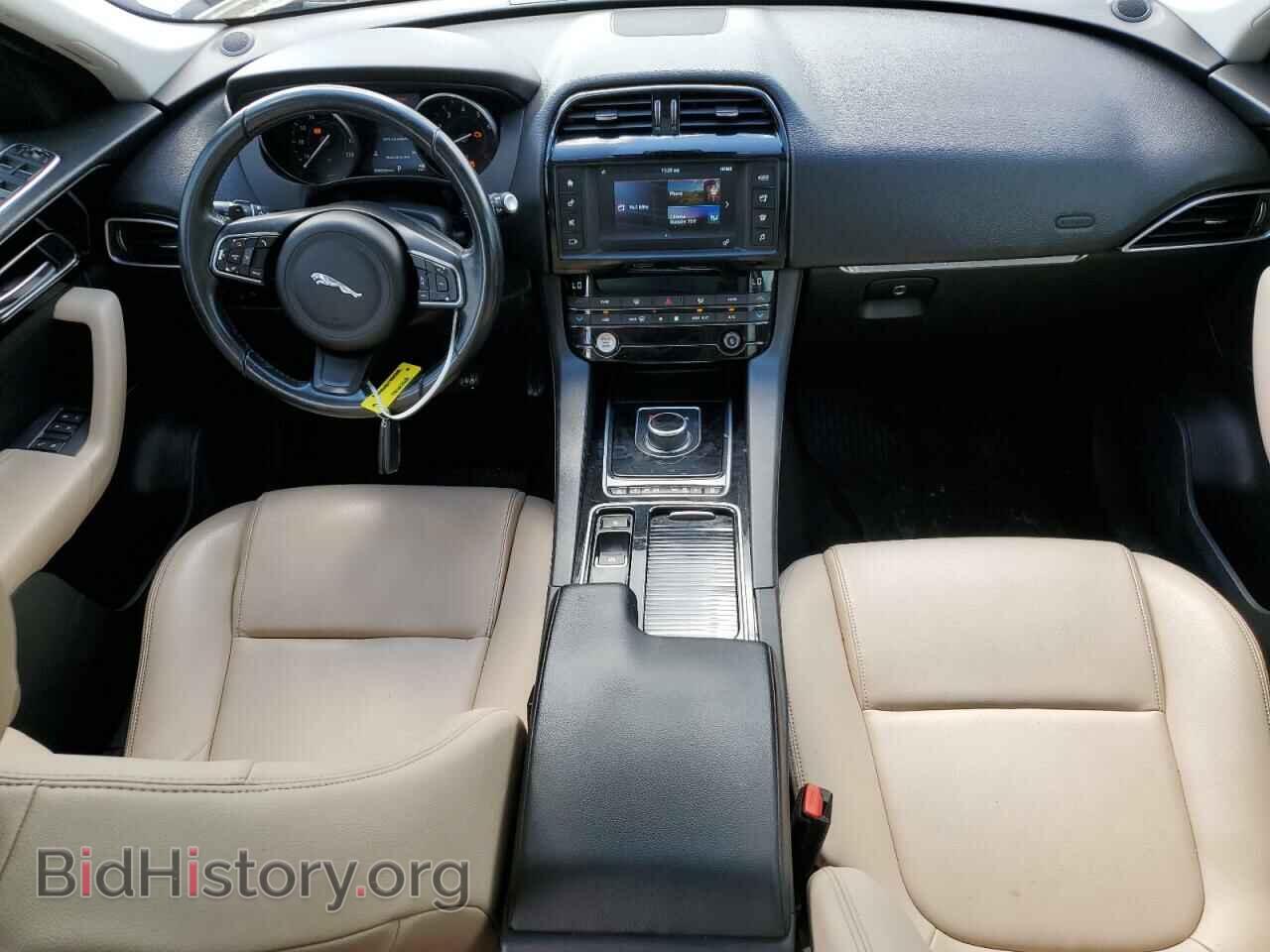2018 JAGUAR F-PACE - VIN: SADCJ2FX8JA281748 - Фото 8