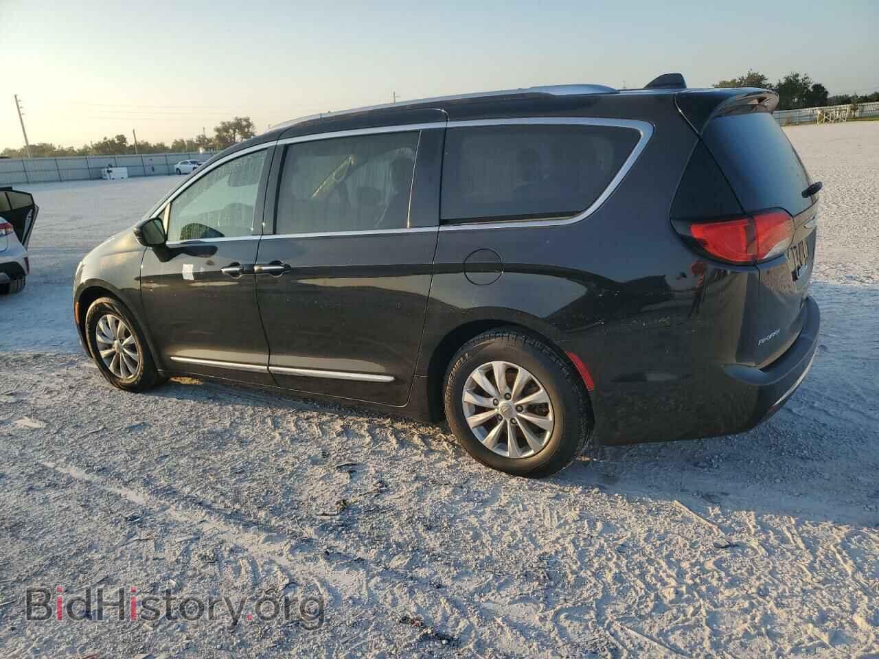 2019 CHRYSLER PACIFICA - VIN: 2C4RC1BG7KR596845 - Photo 2