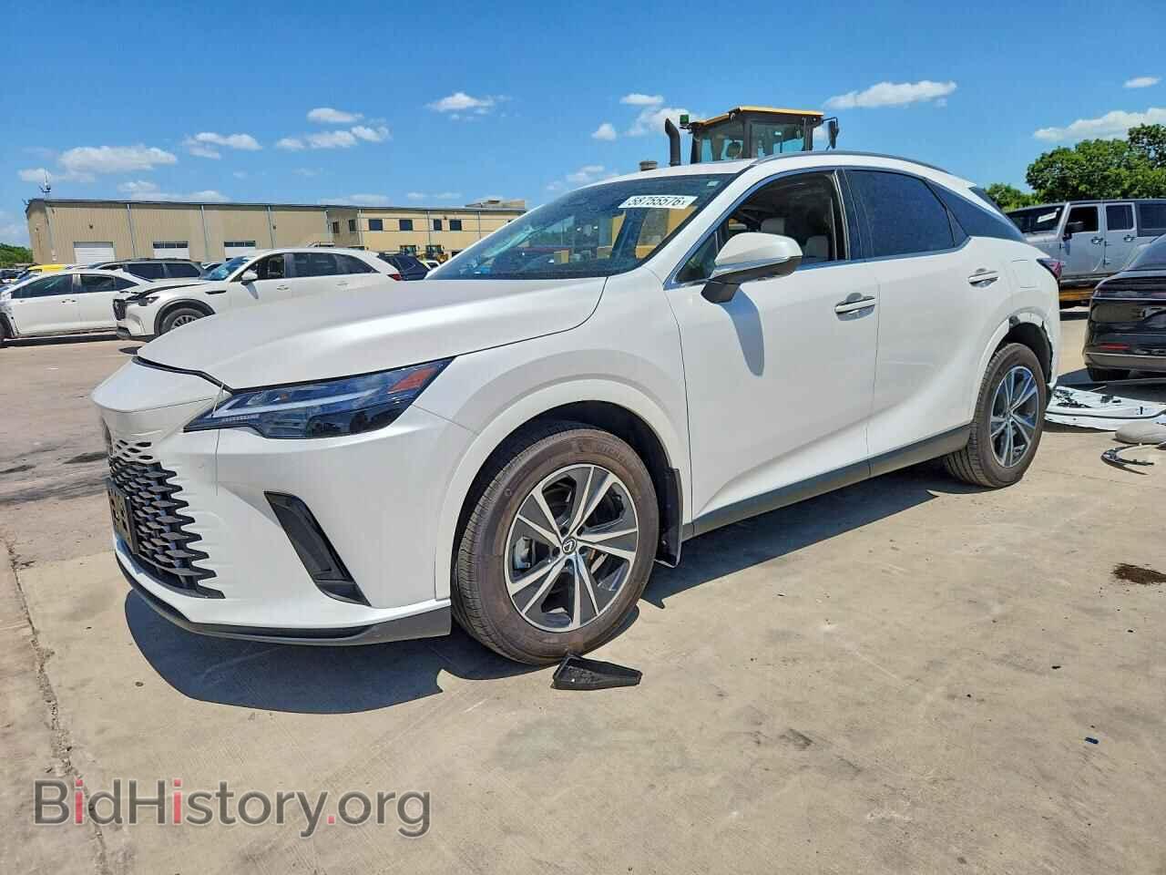 Фотография 2T2BBMCA0SC088793 - LEXUS UNKNOWN 2025