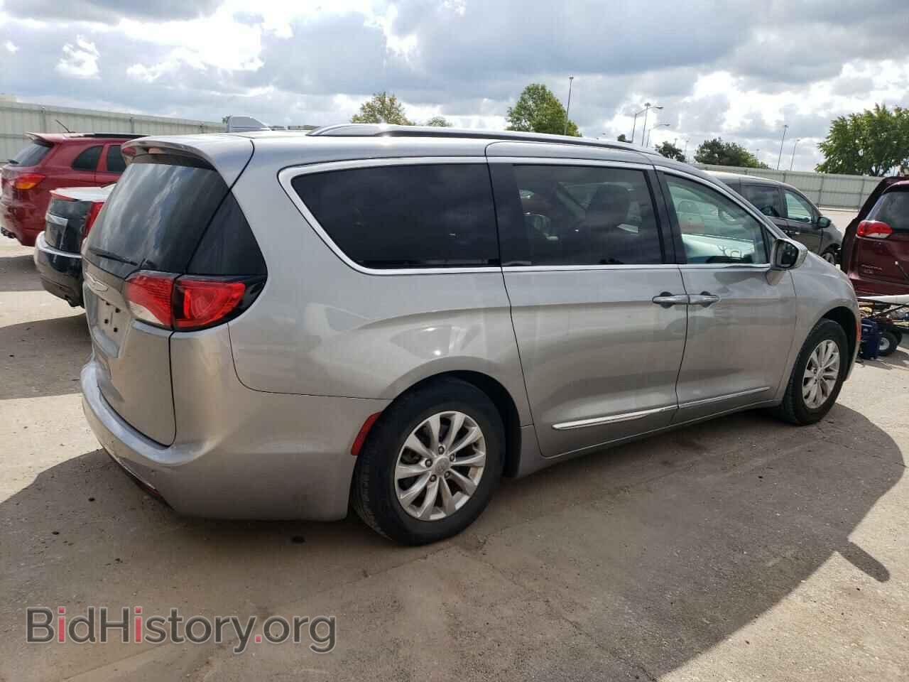 2018 CHRYSLER PACIFICA - VIN: 2C4RC1BG4JR142793 - Фото 3