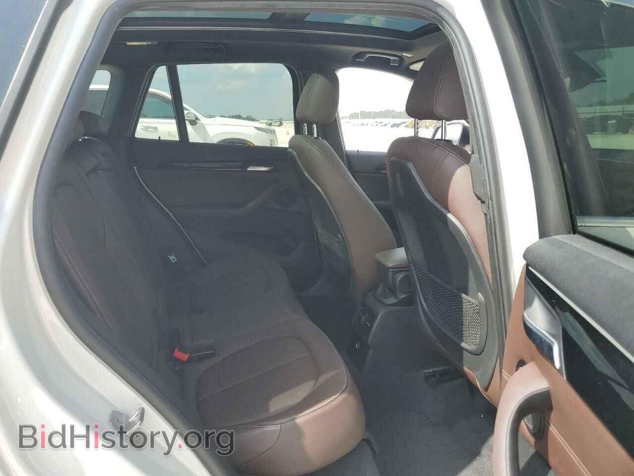 2016 BMW X1 - VIN: WBXHT3C39G5E49665 - Фото 11