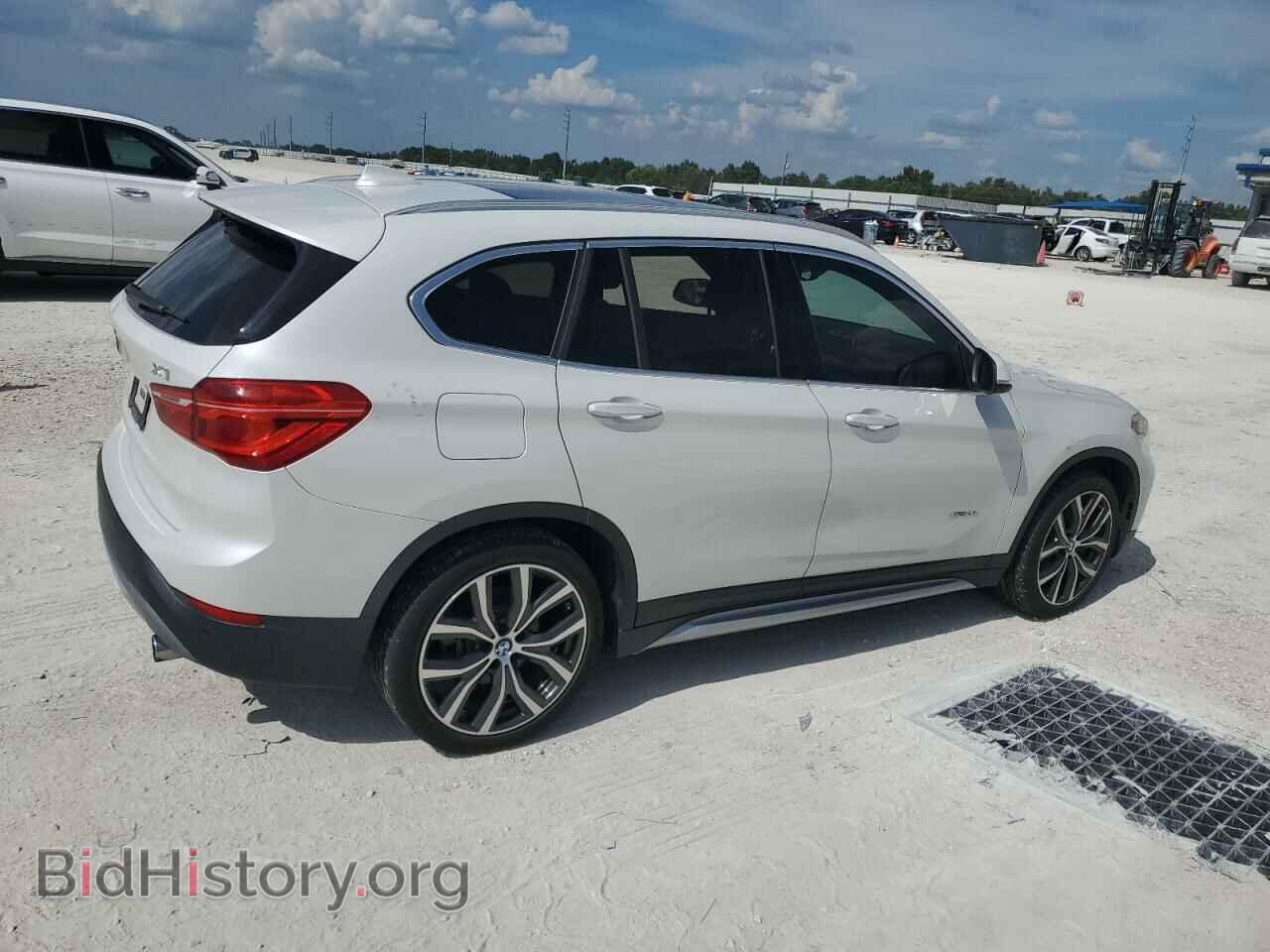 2016 BMW X1 - VIN: WBXHT3C39G5E49665 - Фото 3