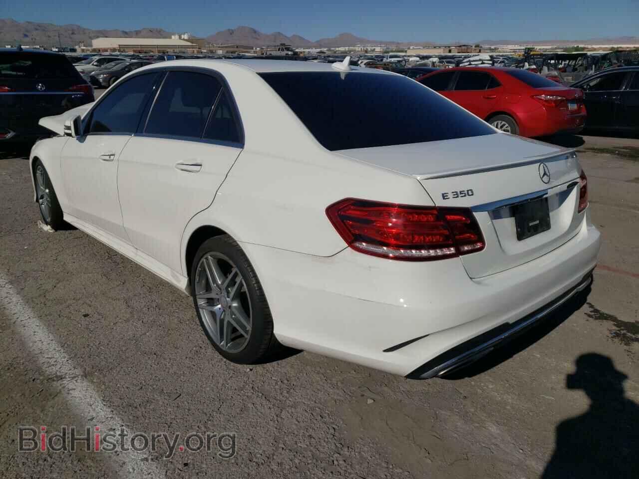 2016 MERCEDES-BENZ E-CLASS - VIN: WDDHF5KB9GB210159 - Фото 2