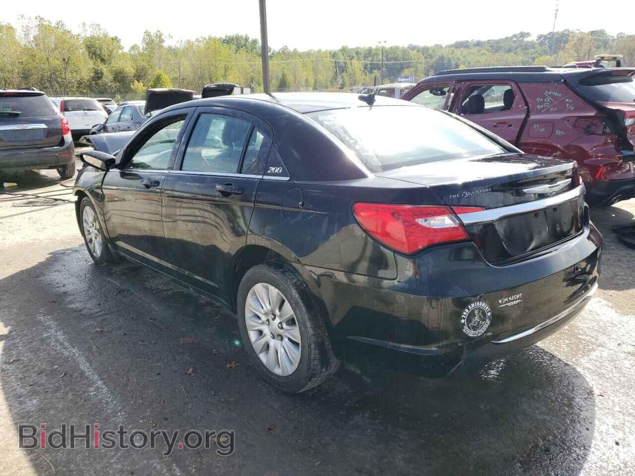 2013 CHRYSLER 200 - VIN: 1C3CCBAB5DN733898 - Фото 2