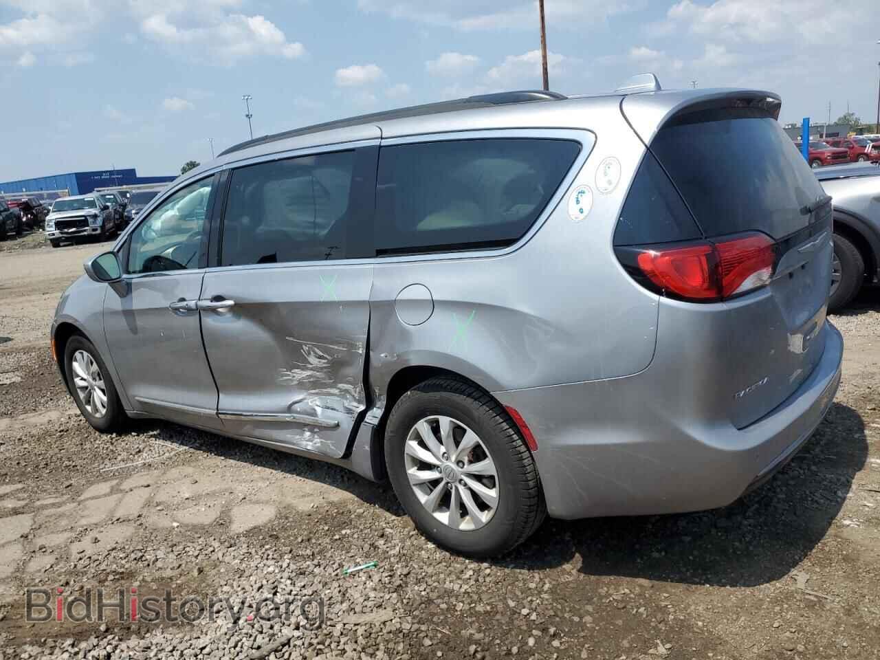 2017 CHRYSLER PACIFICA - VIN: 2C4RC1BG5HR608189 - Фото 2