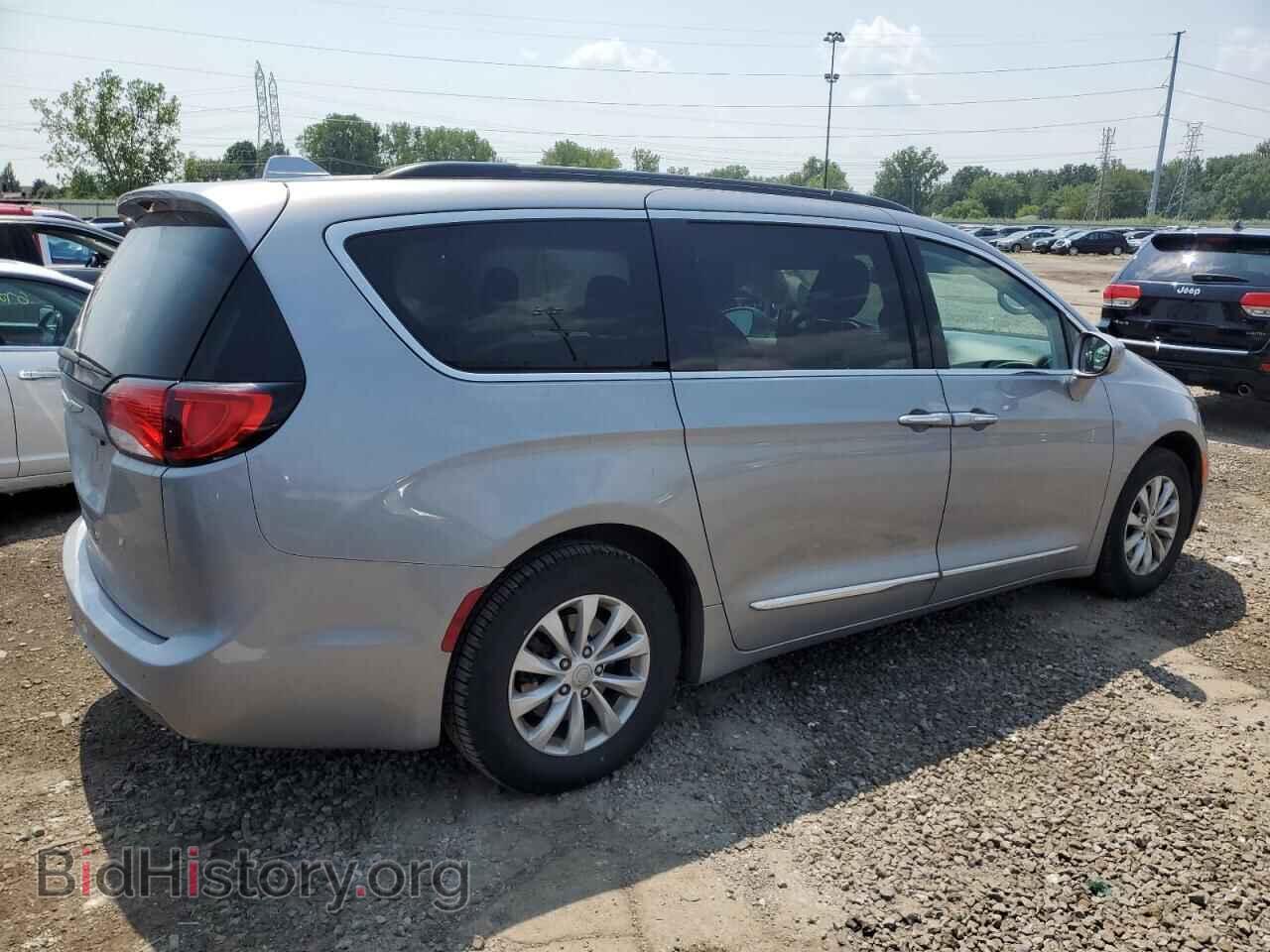 2017 CHRYSLER PACIFICA - VIN: 2C4RC1BG5HR608189 - Фото 3