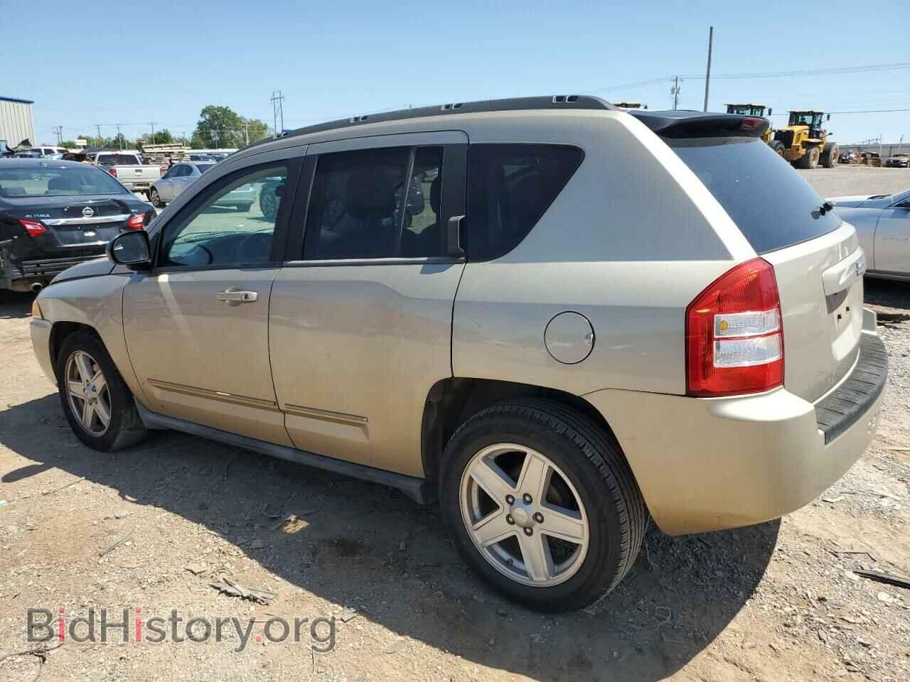 2010 JEEP COMPASS - VIN: 1J4NT4FA0AD503164 - Фото 2