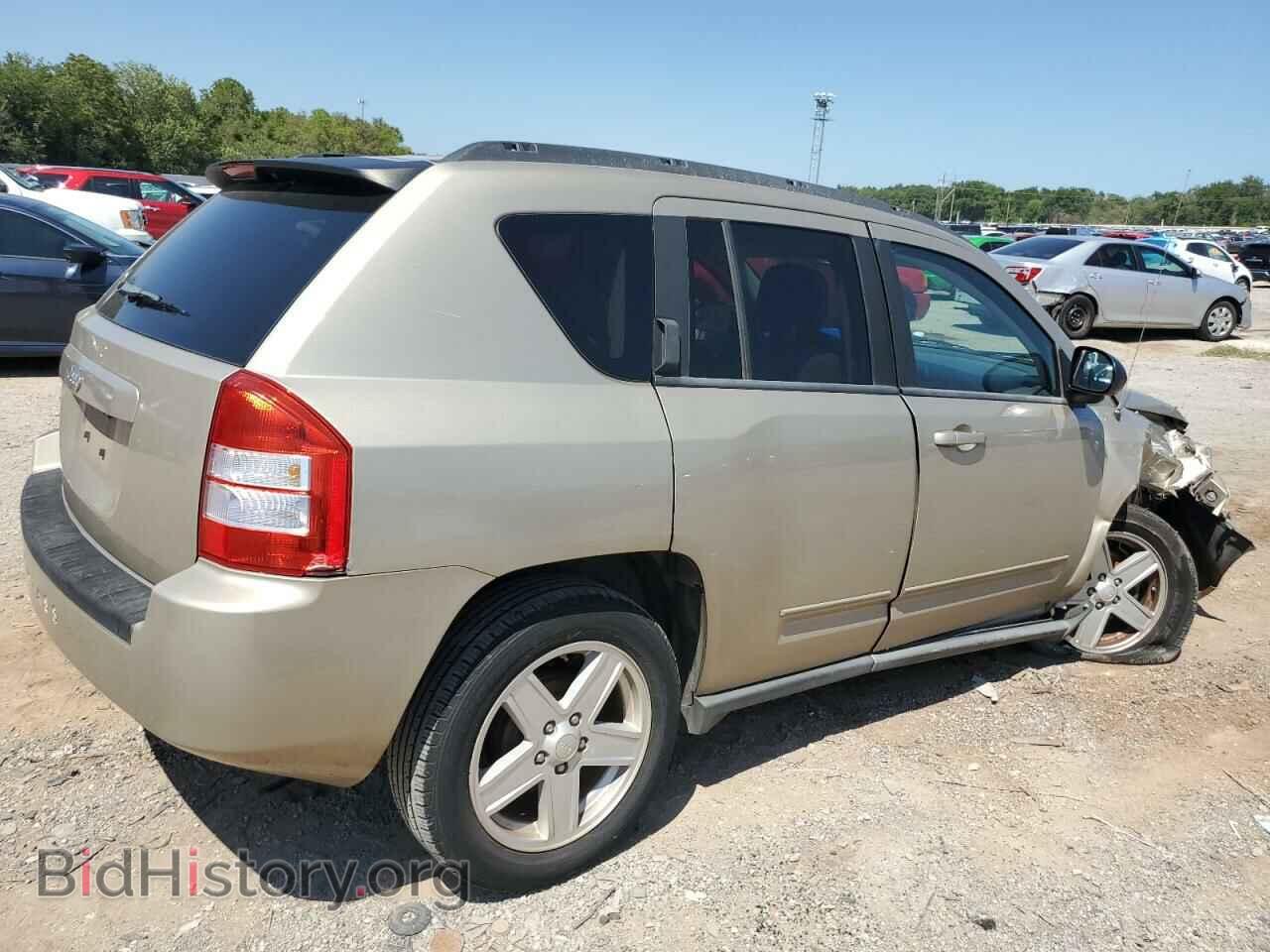 2010 JEEP COMPASS - VIN: 1J4NT4FA0AD503164 - Фото 3