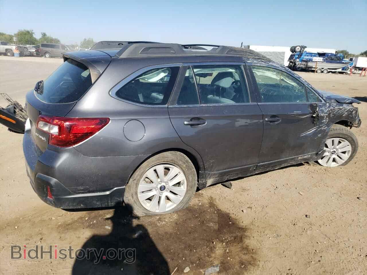 2018 SUBARU OUTBACK - VIN: 4S4BSAAC5J3242215 - Фото 3