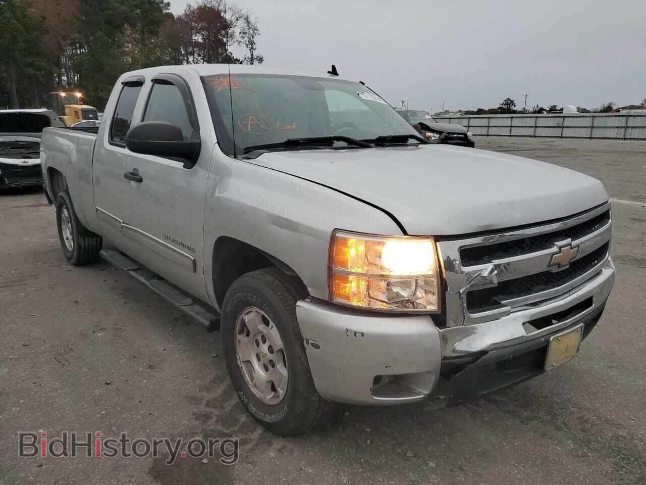 Фотография 1GCRCSE03BZ326876 - CHEVROLET SILVERADO 2011