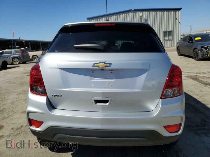 2020 Chevrolet TRAX (VIN KL7CJKSB9LB021214) — photo 6 of 13