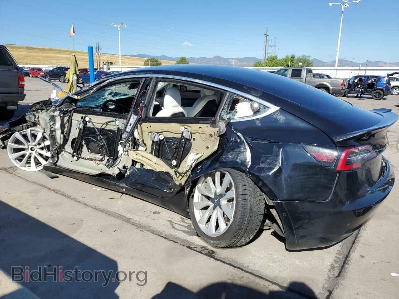 2018 TESLA MODEL 3 - VIN: 5YJ3E1EB2JF113031 - Photo 2
