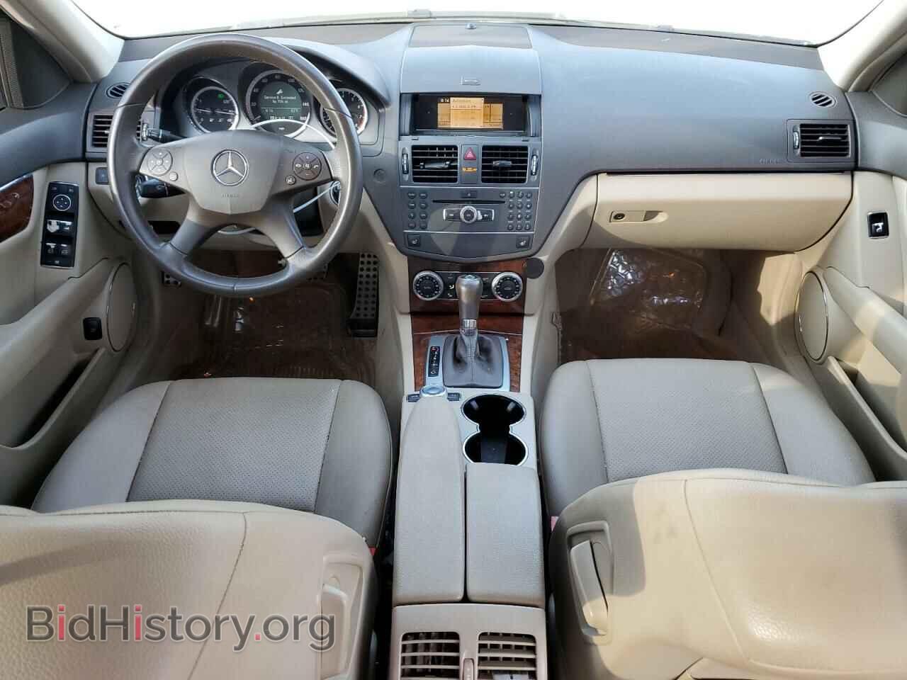 2011 MERCEDES-BENZ C-CLASS - VIN: WDDGF5EB7BA442572 - Фото 8