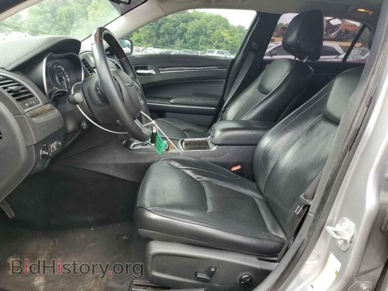 2016 Chrysler 300 (VIN 2C3CCAKGXGH111413) — фото 7 из 12