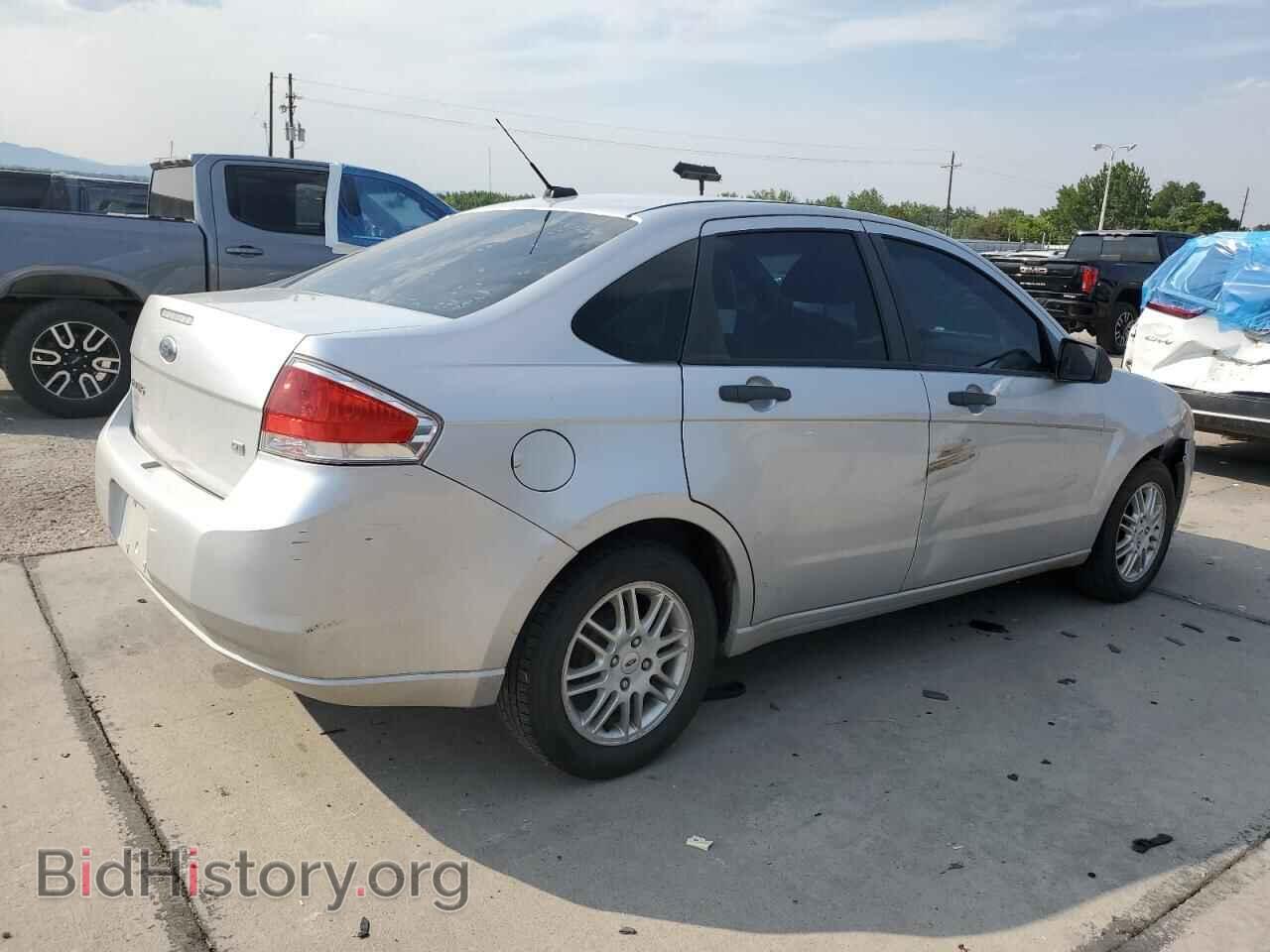 2011 FORD FOCUS - VIN: 1FAHP3FN4BW165932 - Фото 3