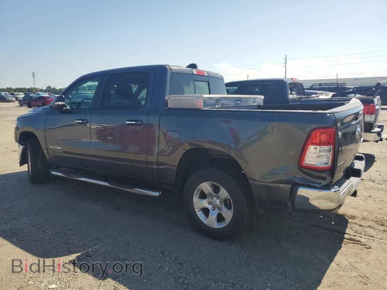 2020 RAM 1500 - VIN: 1C6SRFFM5LN341324 - Фото 2
