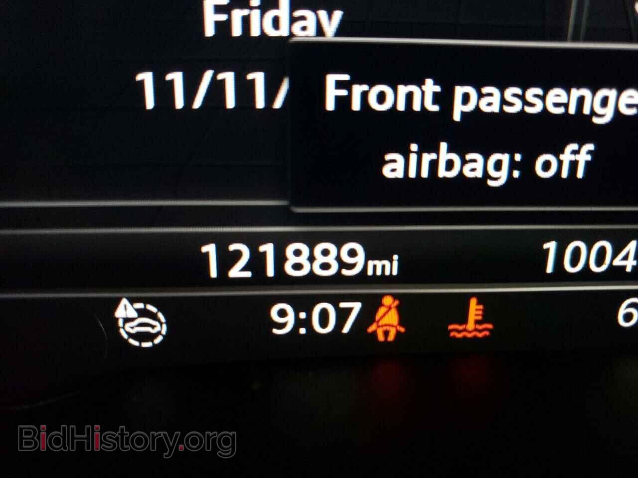 2017 AUDI Q7 - VIN: WA1VAAF75HD018098 - Фото 8