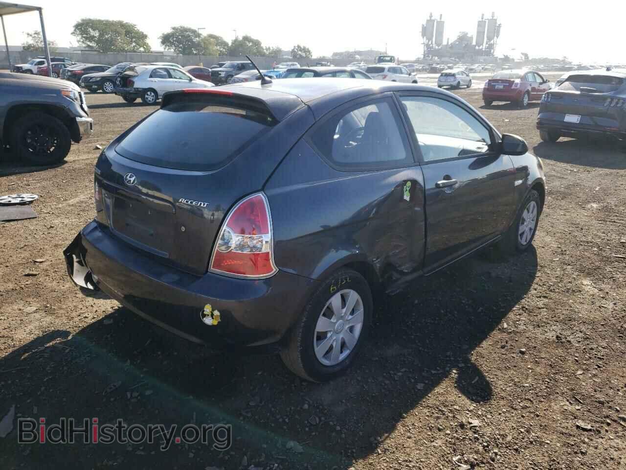 2007 HYUNDAI ACCENT - VIN: KMHCM36C17U033270 - Фото 4