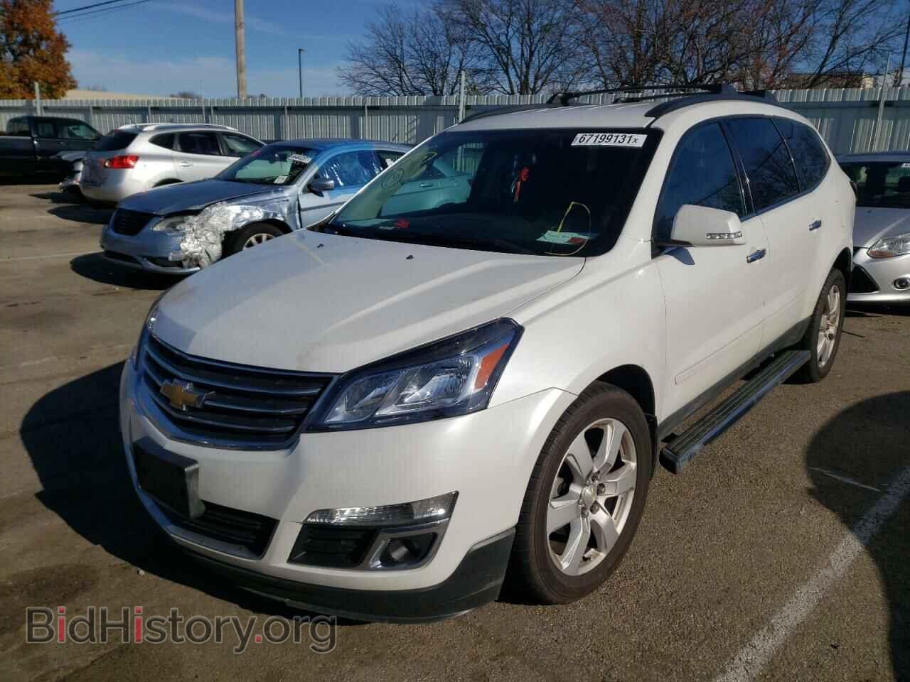2017 CHEVROLET TRAVERSE - VIN: 1GNKVGKD7HJ210109 - Фото 2