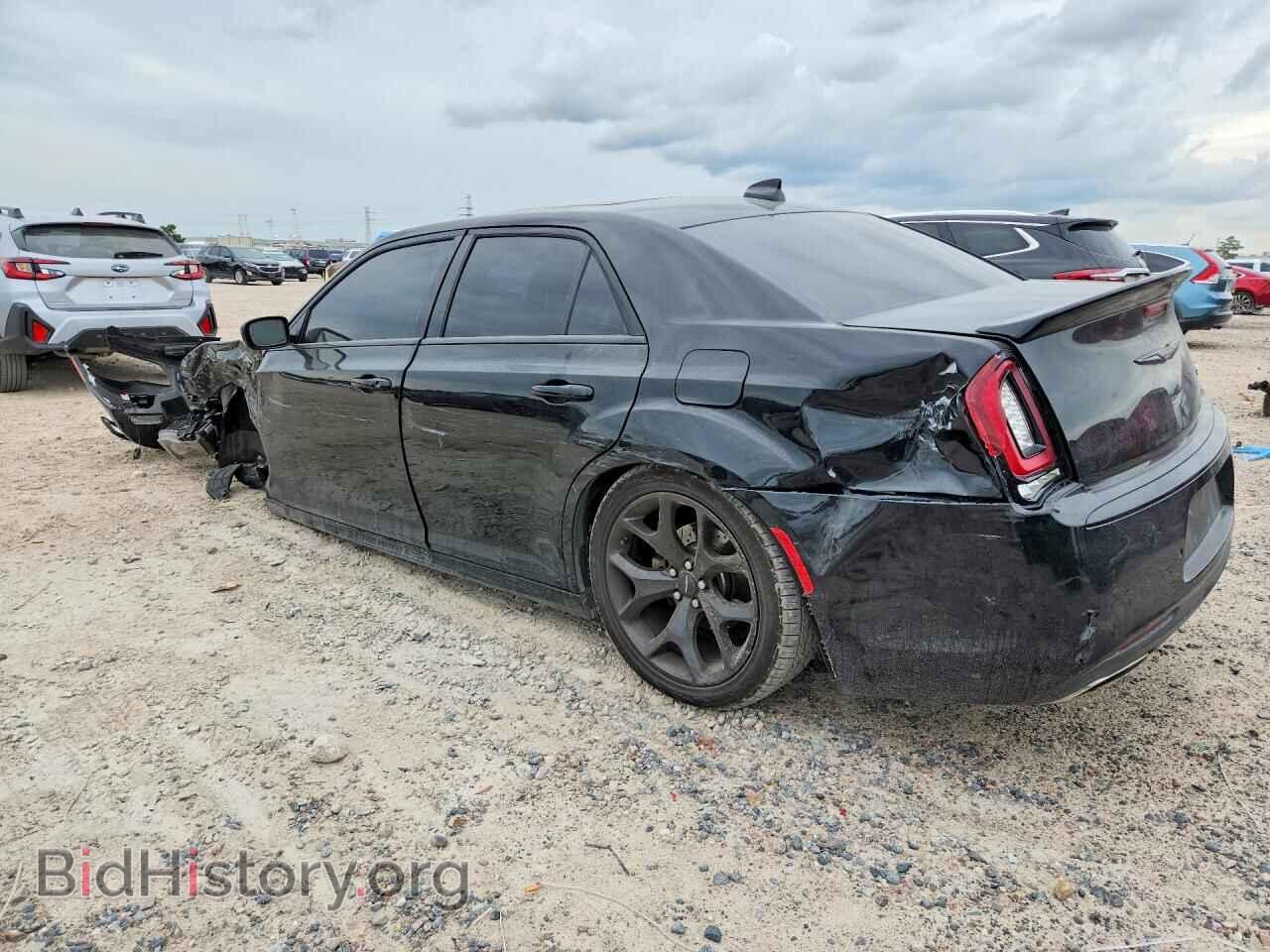 2022 CHRYSLER 300 - VIN: 2C3CCABT0NH193744 - Photo 2