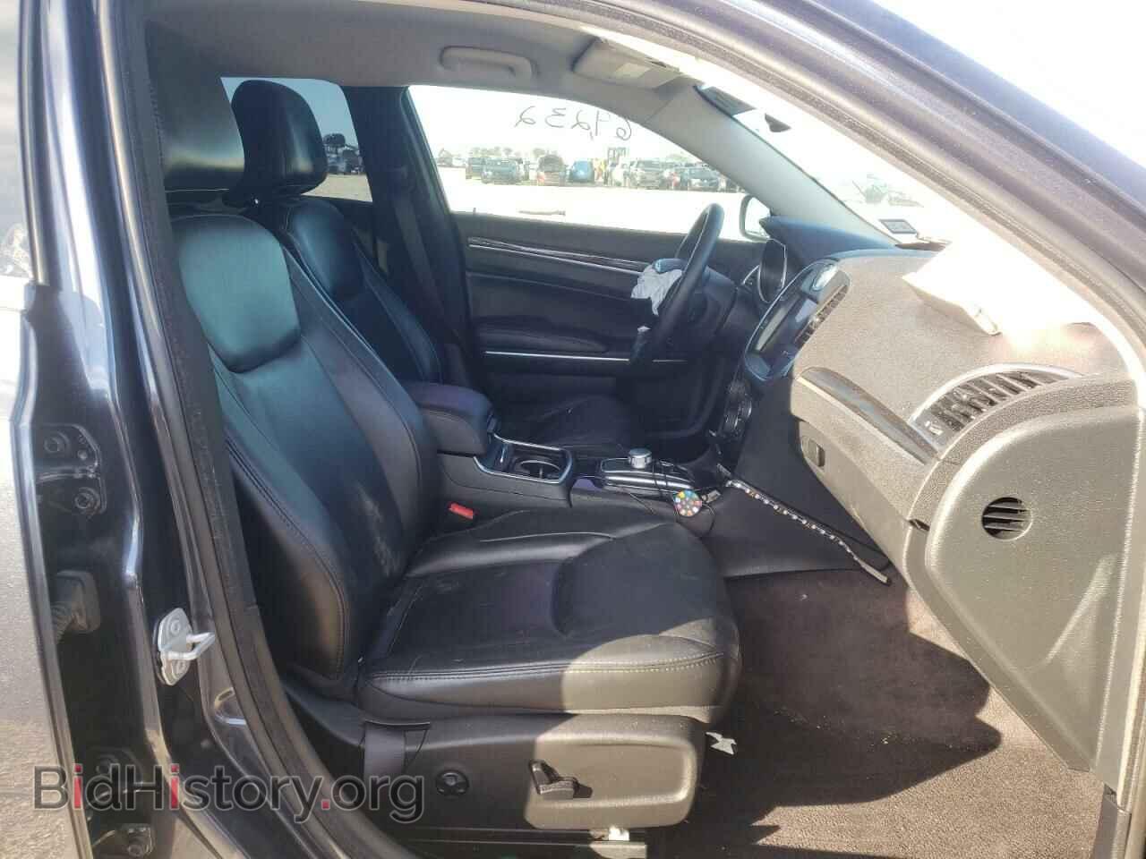 2016 CHRYSLER 300 - VIN: 2C3CCAAG2GH295733 - Фото 5