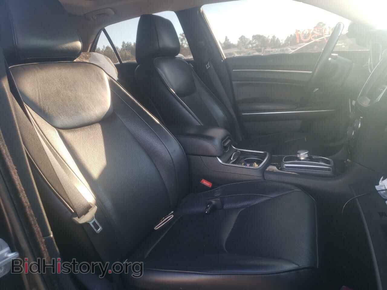 2016 CHRYSLER 300 - VIN: 2C3CCAEG3GH167396 - Фото 5