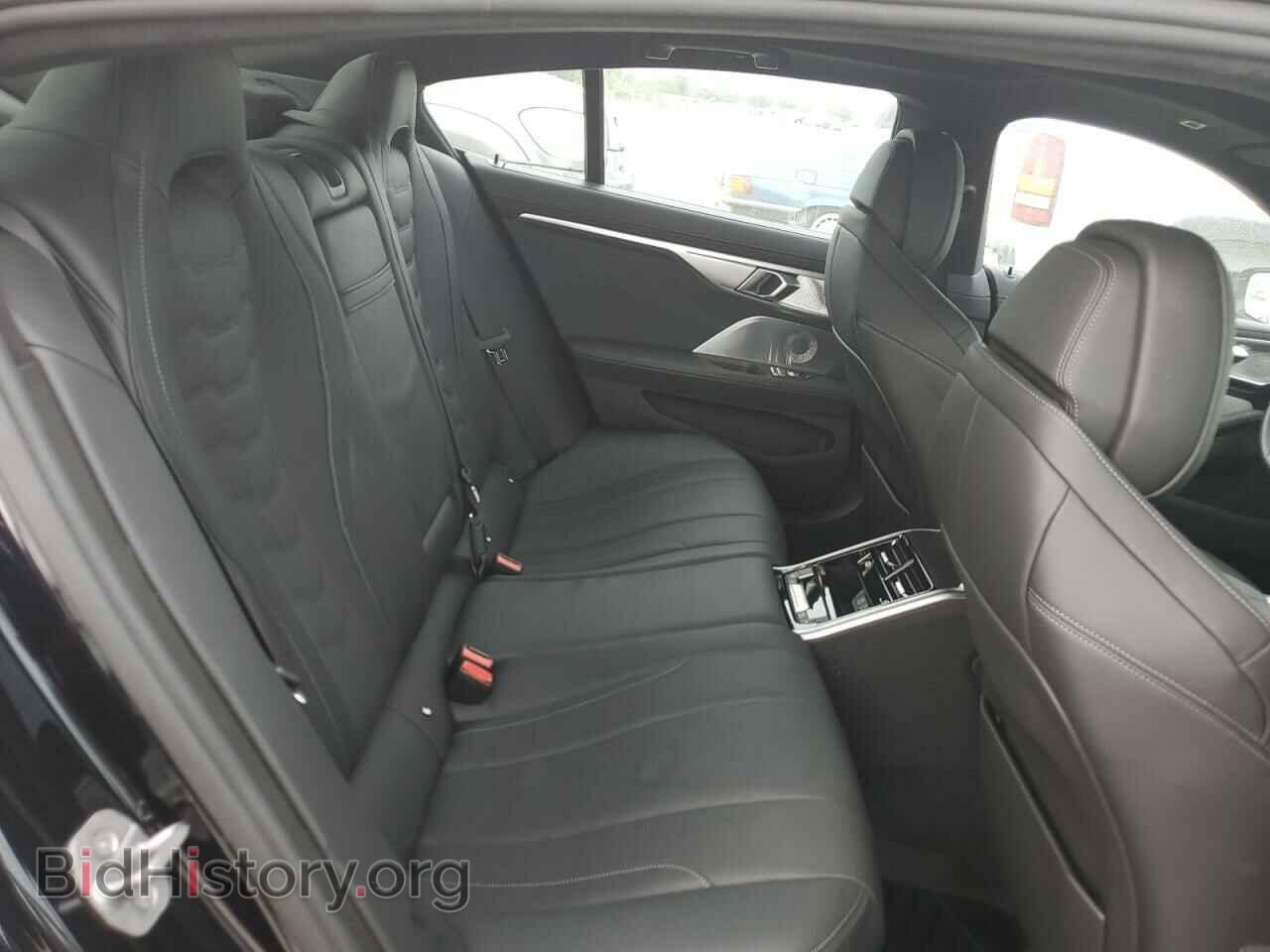 2022 BMW M8 - VIN: WBAGV8C00NCH27946 - Фото 10