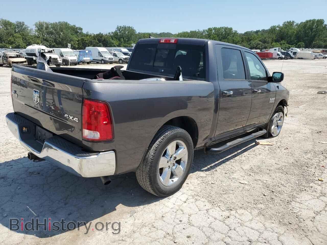 2017 RAM 1500 - VIN: 1C6RR7LG2HS654052 - Photo 3