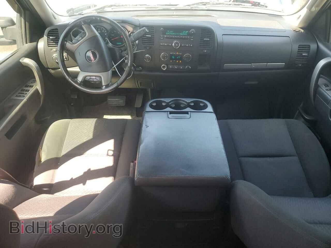 2011 GMC SIERRA - VIN: 1GTR2VE35BZ216409 - Фото 8