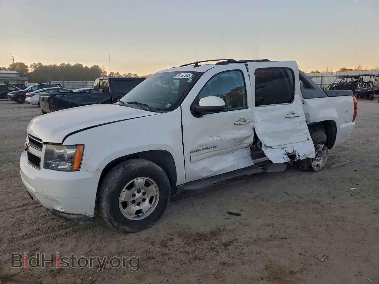 2012 CHEVROLET AVALANCHE - VIN: 3GNTKFE76CG126631 - Фото 2