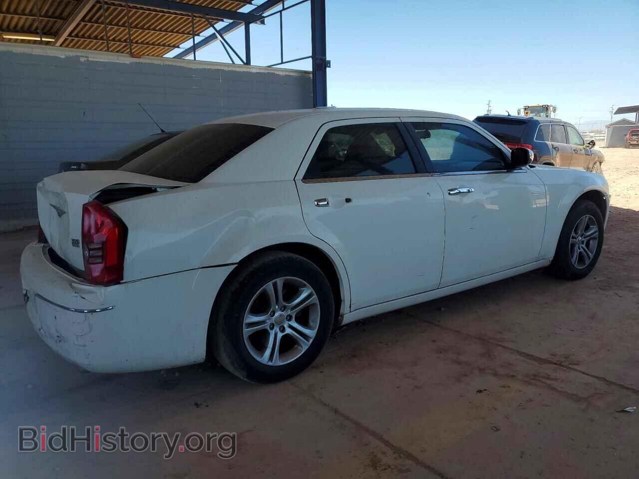 2010 CHRYSLER 300 - VIN: 2C3CA4CD2AH105964 - Photo 6