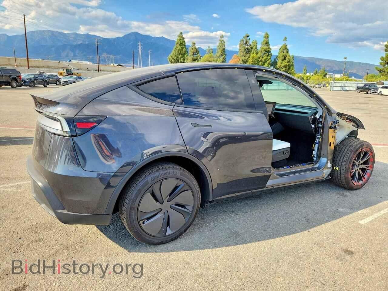 2026 TESLA MODEL Y - VIN: 7SAYGDEDXTF452869 - Фото 3