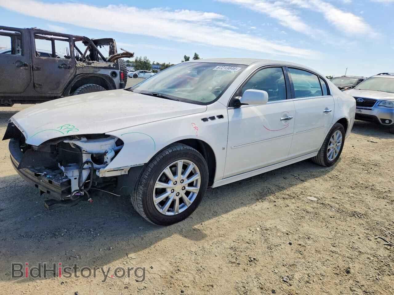Photo 1G4HB5E10AU111231 - BUICK LUCERNE 2010