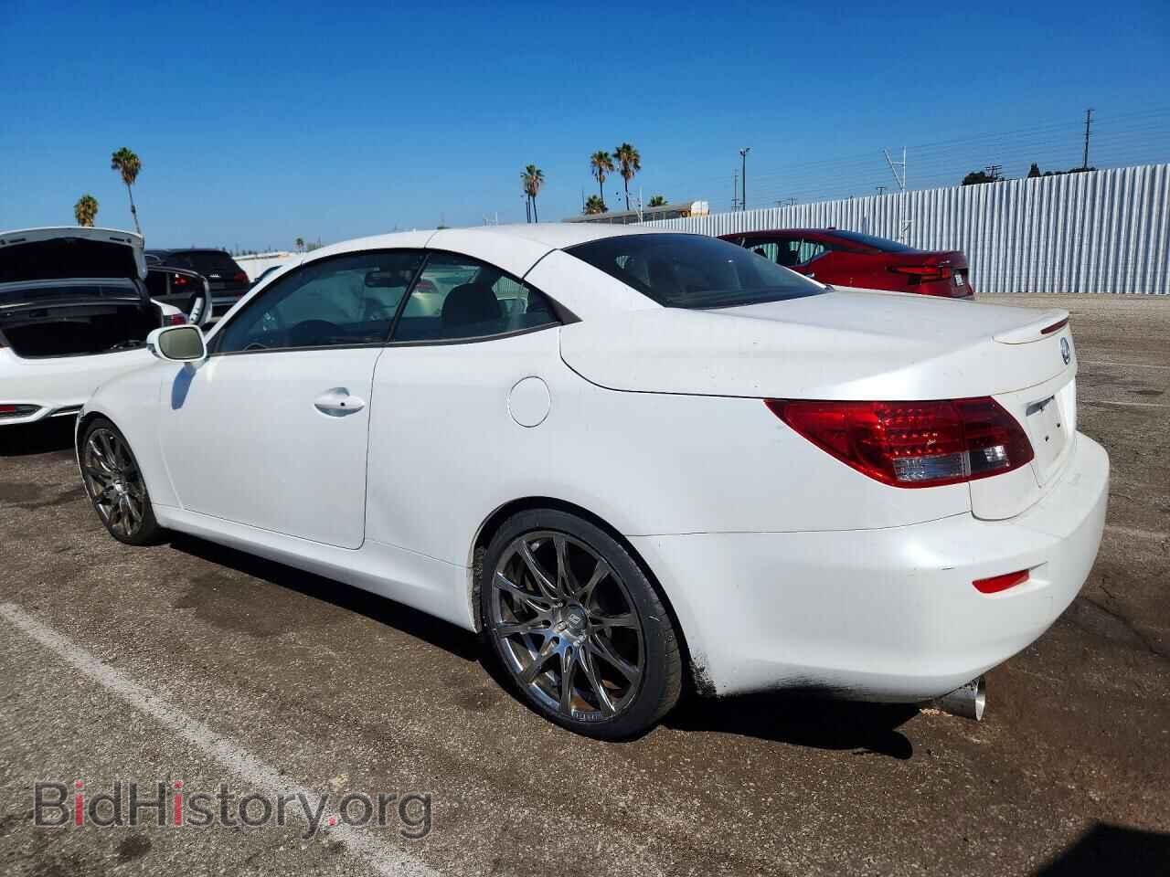 2011 LEXUS IS - VIN: JTHFE2C27B2506676 - Photo 2