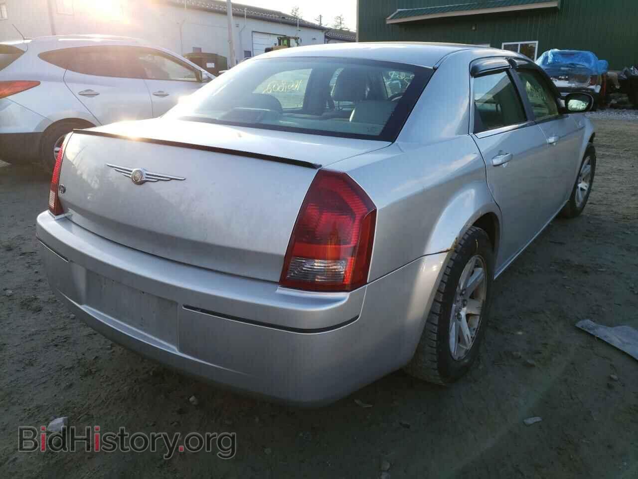 2007 CHRYSLER 300 - VIN: 2C3KA53G57H803473 - Фото 4