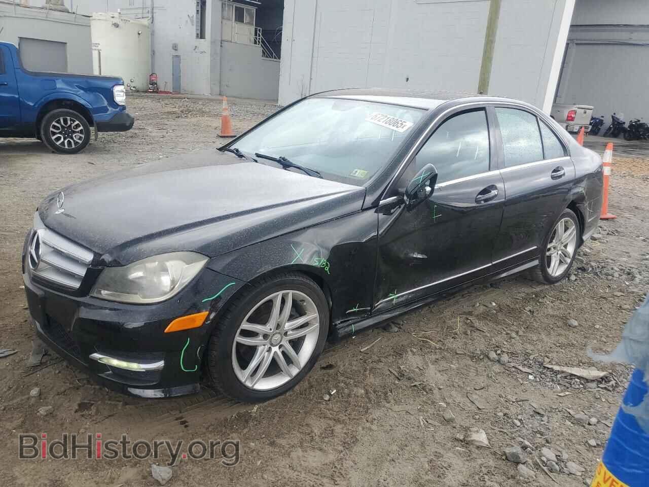 Photo WDDGF8BB3CR201424 - MERCEDES-BENZ C-CLASS 2012